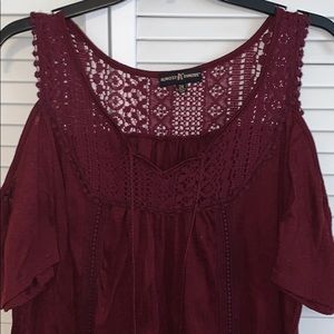 Almost famous cold shoulder top